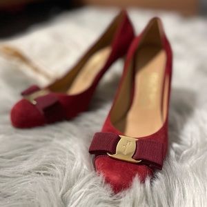 Salvatore Ferragamo Vara Bow Pump in red velvet